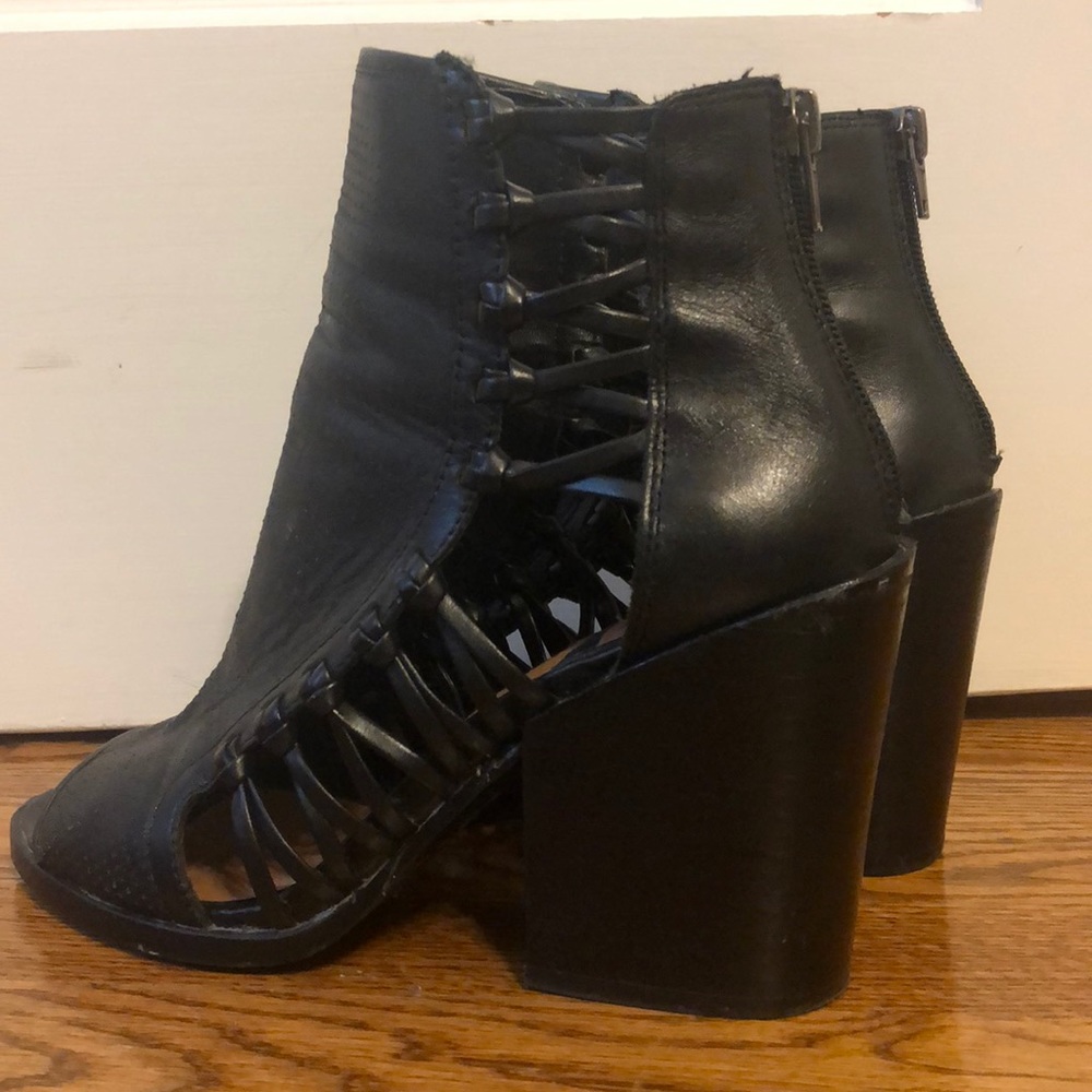 Dolce vita cutout open toe bootie - Picture 3 of 3